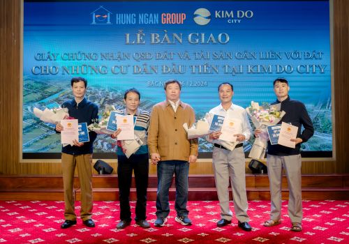 HƯNG NGÂN GROUP BÀN GIAO: Giấy chứng nhận quyền sử dụng đất và quyền sở hữu tài sản gắn liền với đất cho các cư dân đầu tiên tại dự án Kim Do City (06/12/2024)